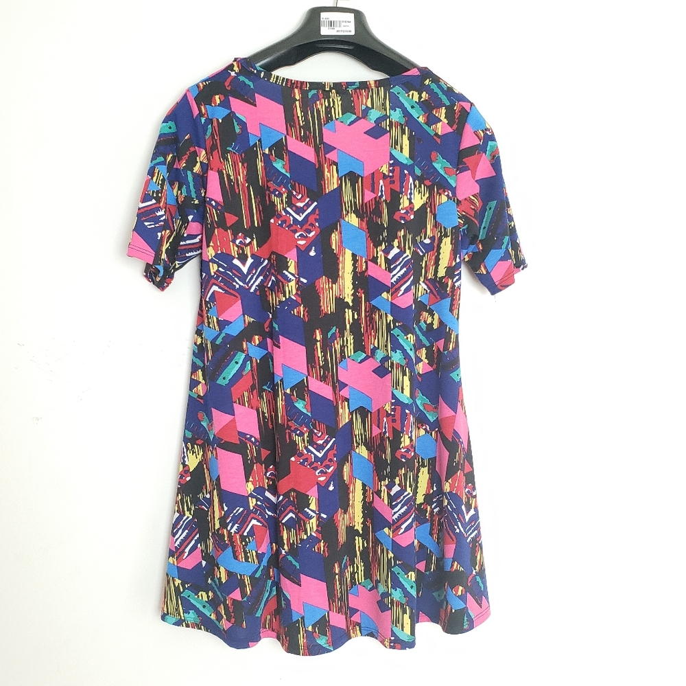 Lularoe Pattern Top - Picture 2 of 3